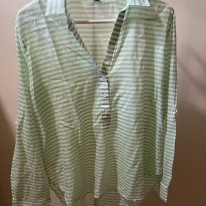 Ann Taylor women button down white and green shirt size s